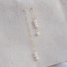 Load image into Gallery viewer, Asymmetric Pearl Earrings